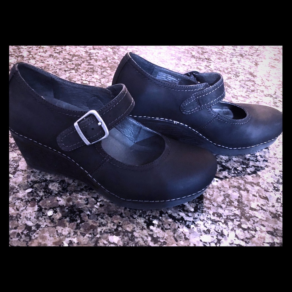 Dansko Women’s Sandra Mary Jane Wedges